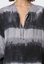 Load image into Gallery viewer, Religion Lineage Top In Dip Dye Black/Grey
