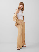 Load image into Gallery viewer, French connection Elkie Twill Trouser In Biscotti
