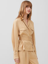 Load image into Gallery viewer, French Connection Elkie Twill Belted Jacket In Biscotti
