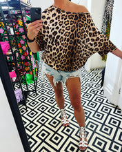 Load image into Gallery viewer, Hayley Top In Leopard

