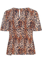 Load image into Gallery viewer, ICHI Nally Blouse In Coral Rose Leopard
