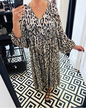 Load image into Gallery viewer, Sara Boho Maxi In Leopard
